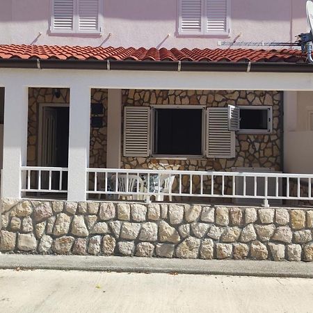 Bruna Apartment 라브 외부 사진